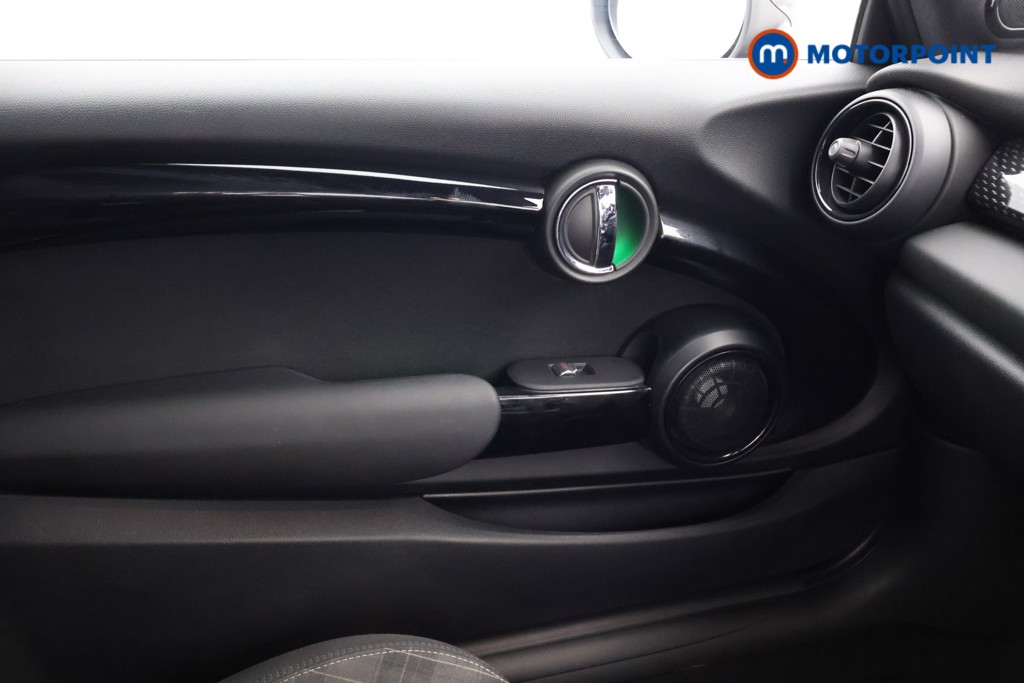Mini Hatchback Cooper S Sport Automatic Petrol Hatchback - Stock Number (1600473) - 7th supplementary image