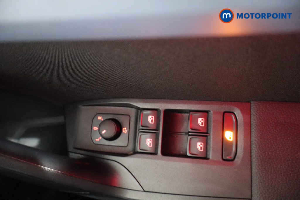 Seat Arona FR Manual Petrol SUV - Stock Number (1600773) - 15th supplementary image