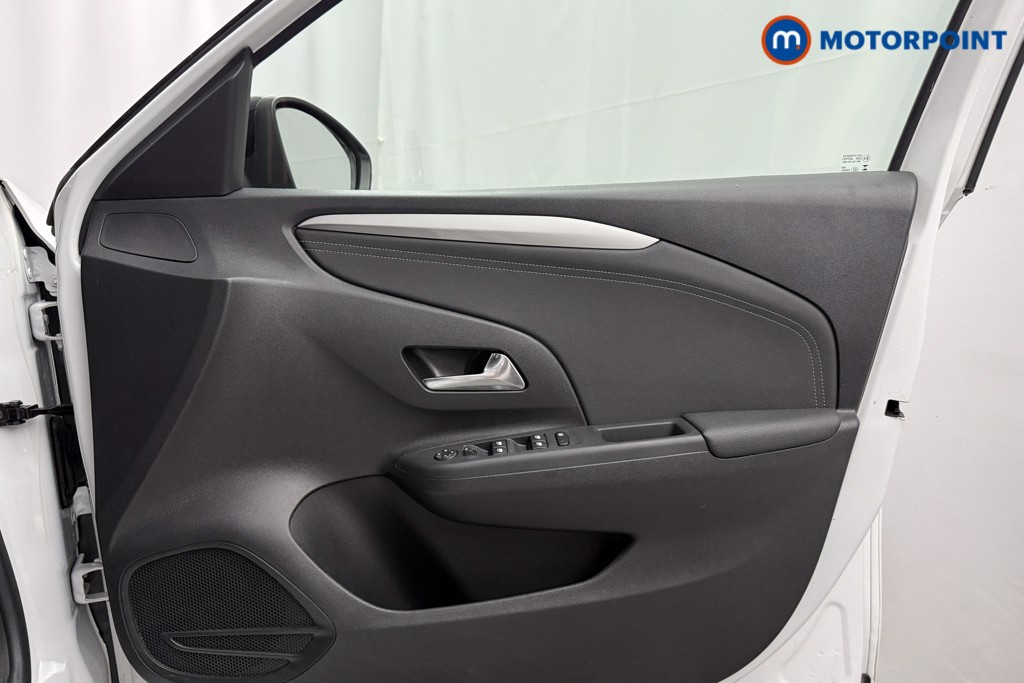 Vauxhall Corsa GS Manual Petrol Hatchback - Stock Number (1600788) - 17th supplementary image