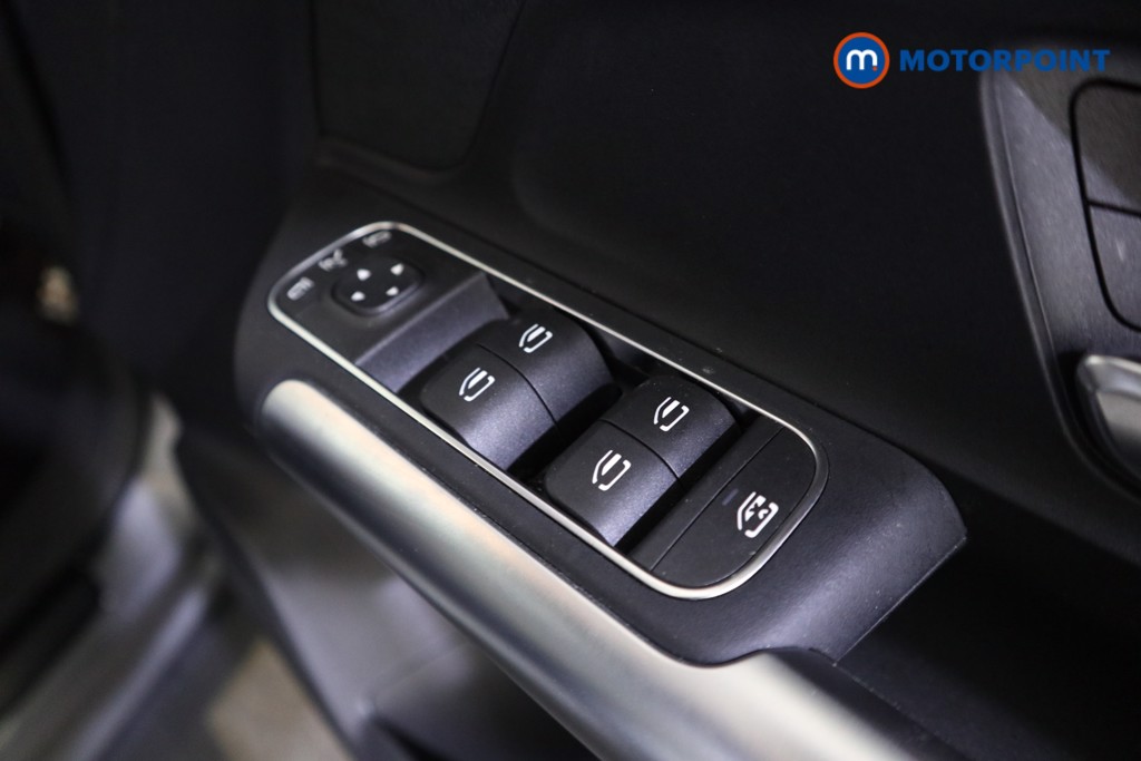 Mercedes-Benz GLA Amg Line Automatic Petrol SUV - Stock Number (1601392) - 11th supplementary image