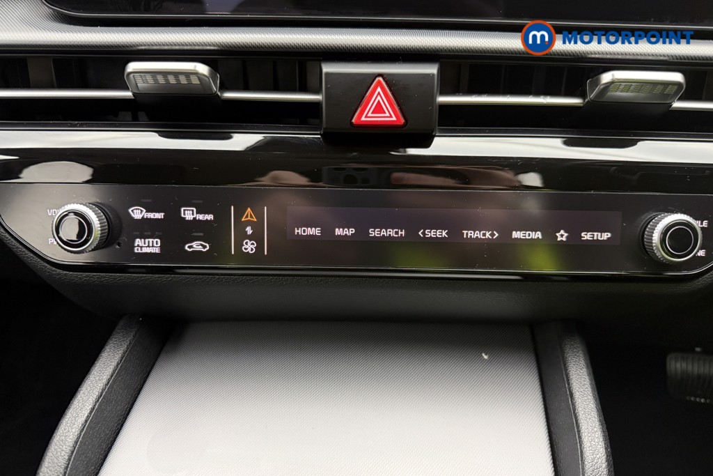 KIA Sportage Pure Automatic Petrol-Electric Hybrid SUV - Stock Number (1601535) - 33rd supplementary image
