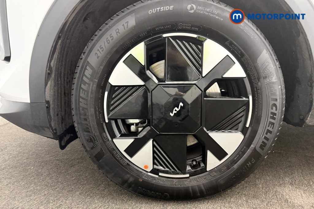 KIA Sportage Pure Automatic Petrol-Electric Hybrid SUV - Stock Number (1601535) - 45th supplementary image