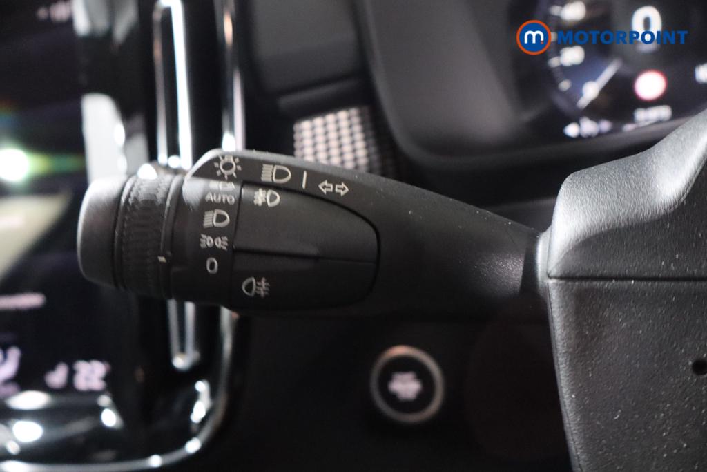 Volvo Xc40 R Design Automatic Petrol SUV - Stock Number (1601553) - 8th supplementary image