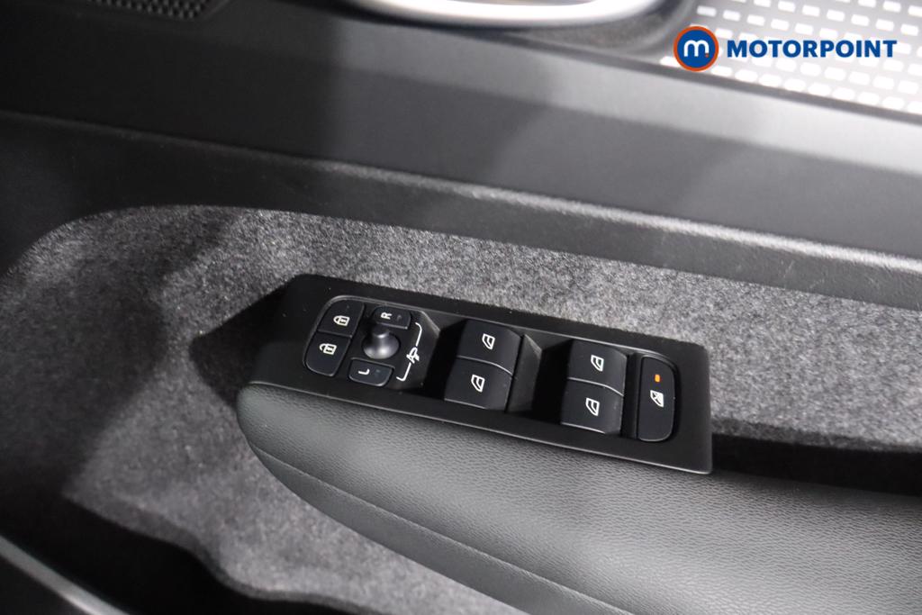 Volvo Xc40 R Design Automatic Petrol SUV - Stock Number (1601553) - 12th supplementary image