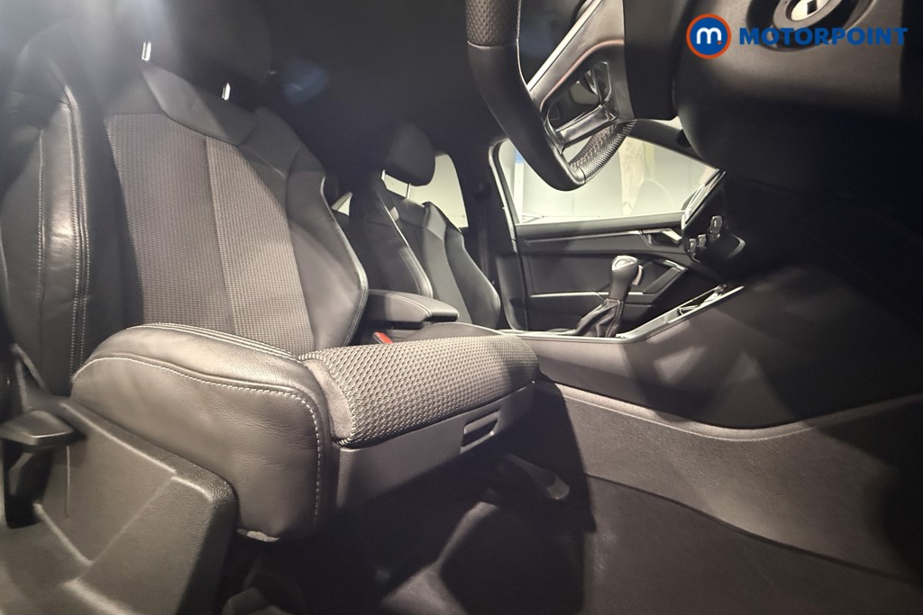 Audi Q3 Black Edition Automatic Diesel SUV - Stock Number (1601617) - 18th supplementary image