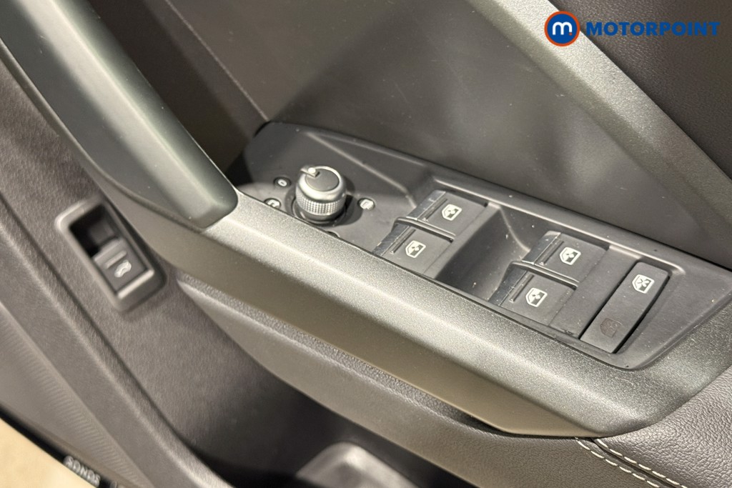 Audi Q3 Black Edition Automatic Diesel SUV - Stock Number (1601617) - 23rd supplementary image