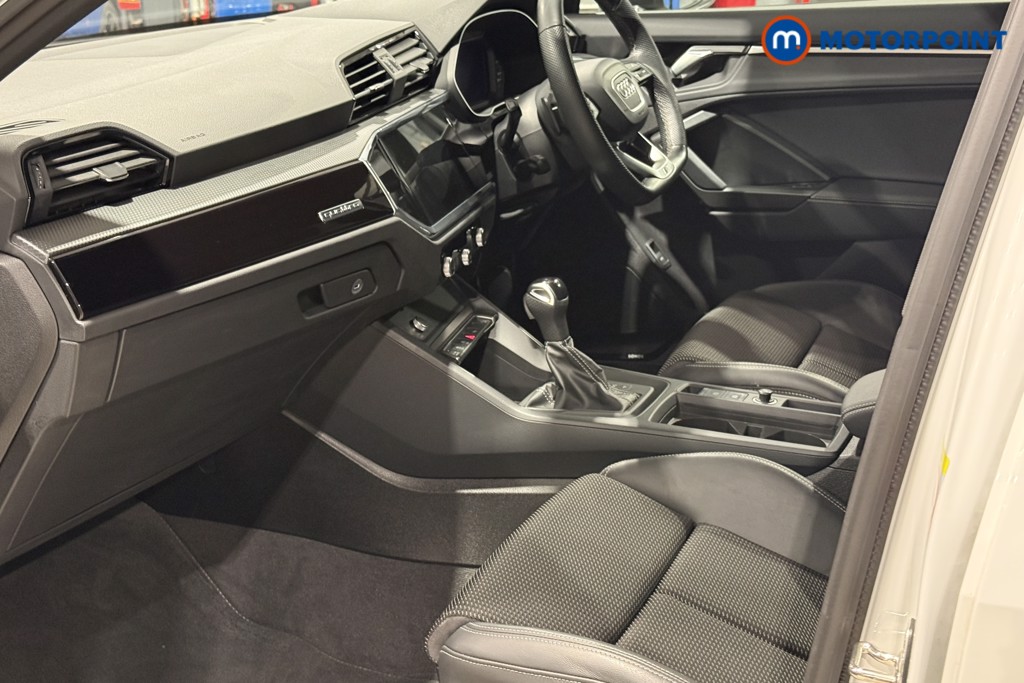 Audi Q3 Black Edition Automatic Diesel SUV - Stock Number (1601617) - 33rd supplementary image