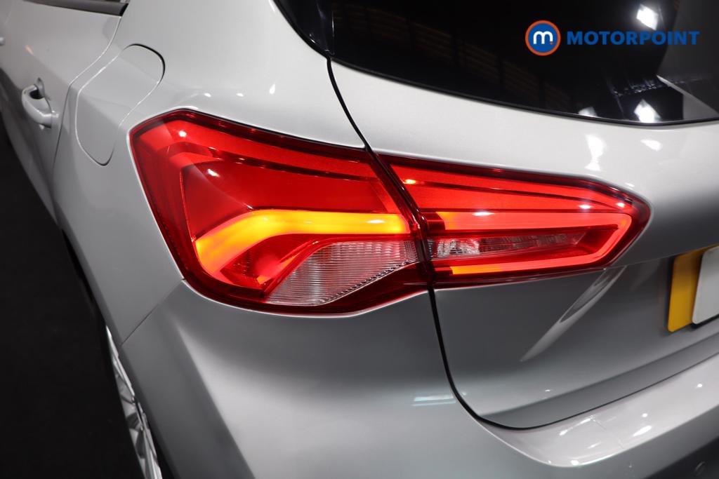 Ford Focus Titanium Manual Petrol Hatchback - Stock Number (1601641) - 24th supplementary image