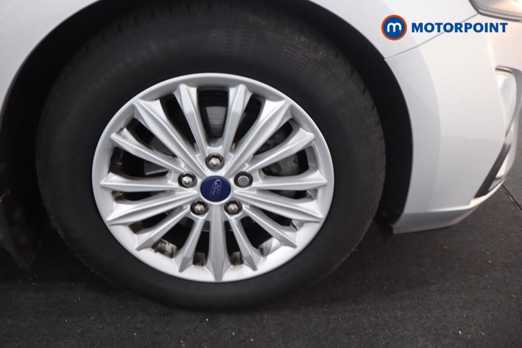 Ford Focus Titanium Manual Petrol Hatchback - Stock Number (1601641) - 29th supplementary image