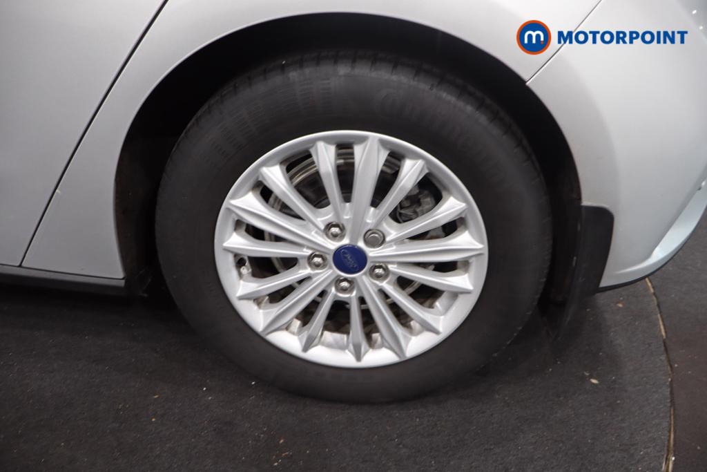 Ford Focus Titanium Manual Petrol Hatchback - Stock Number (1601641) - 30th supplementary image