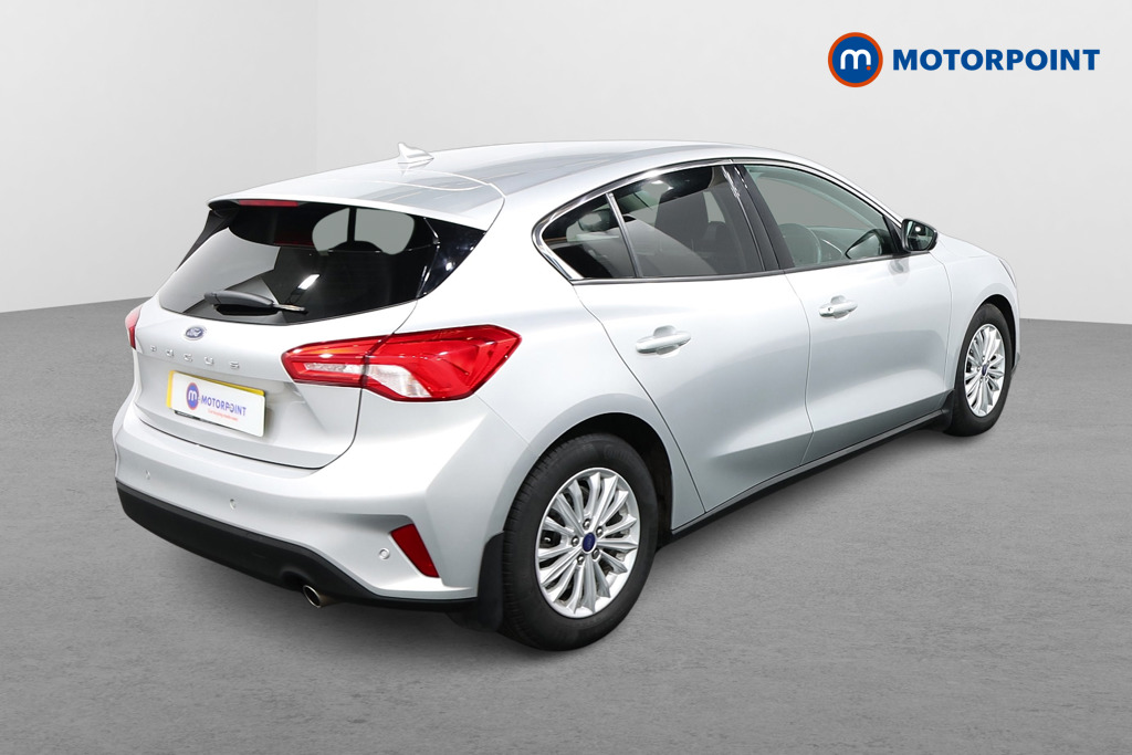 Ford Focus Titanium Manual Petrol Hatchback - Stock Number (1601641) - Drivers side rear corner