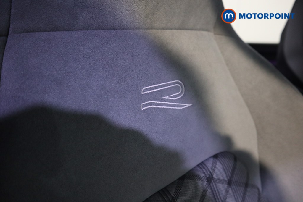 Volkswagen Golf R-Line Manual Petrol Hatchback - Stock Number (1601880) - 14th supplementary image