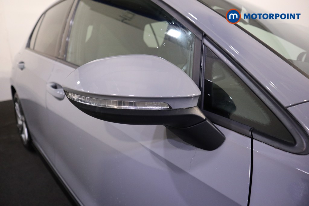 Volkswagen Golf R-Line Manual Petrol Hatchback - Stock Number (1601880) - 27th supplementary image