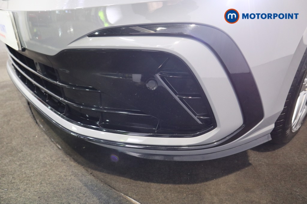 Volkswagen Golf R-Line Manual Petrol Hatchback - Stock Number (1601880) - 30th supplementary image