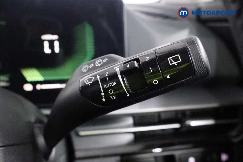 KIA Sportage Pure Automatic Petrol-Electric Hybrid SUV - Stock Number (1602029) - 9th supplementary image