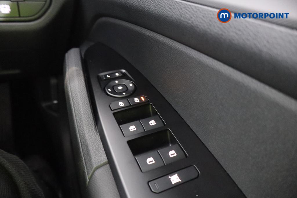 KIA Sportage Pure Automatic Petrol-Electric Hybrid SUV - Stock Number (1602029) - 11th supplementary image