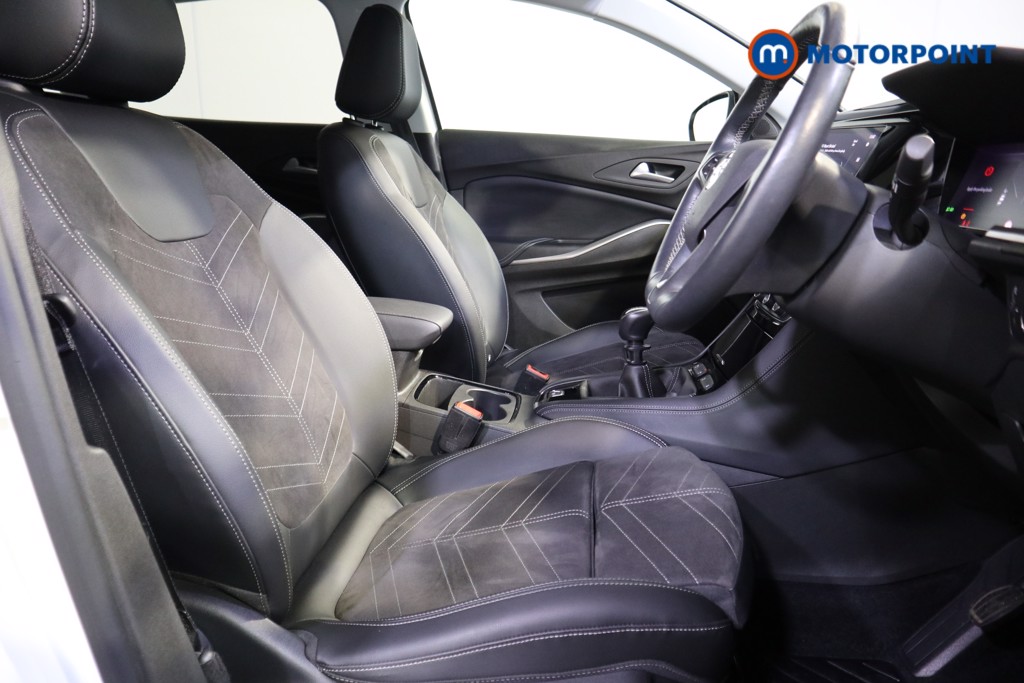 Vauxhall Grandland Ultimate Manual Petrol SUV - Stock Number (1602234) - 13th supplementary image