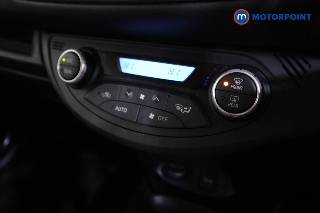 Toyota Yaris Y20 Automatic Petrol-Electric Hybrid Hatchback - Stock Number (1602417) - 7th supplementary image
