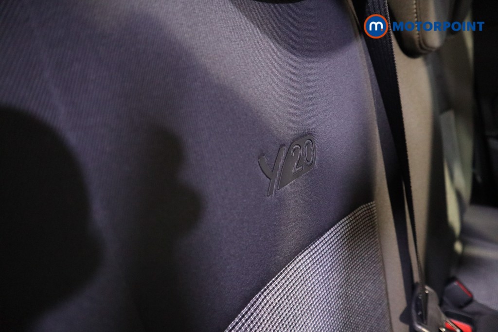 Toyota Yaris Y20 Automatic Petrol-Electric Hybrid Hatchback - Stock Number (1602417) - 16th supplementary image