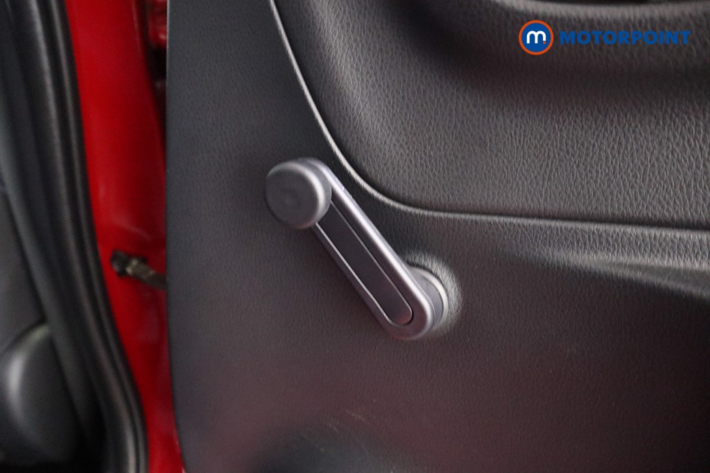 Toyota Yaris Y20 Automatic Petrol-Electric Hybrid Hatchback - Stock Number (1602417) - 18th supplementary image