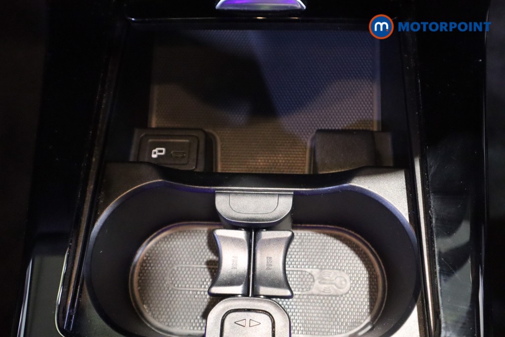 Mercedes-Benz CLA Amg Line Automatic Petrol Plug-In Hybrid Coupe - Stock Number (1602584) - 23rd supplementary image