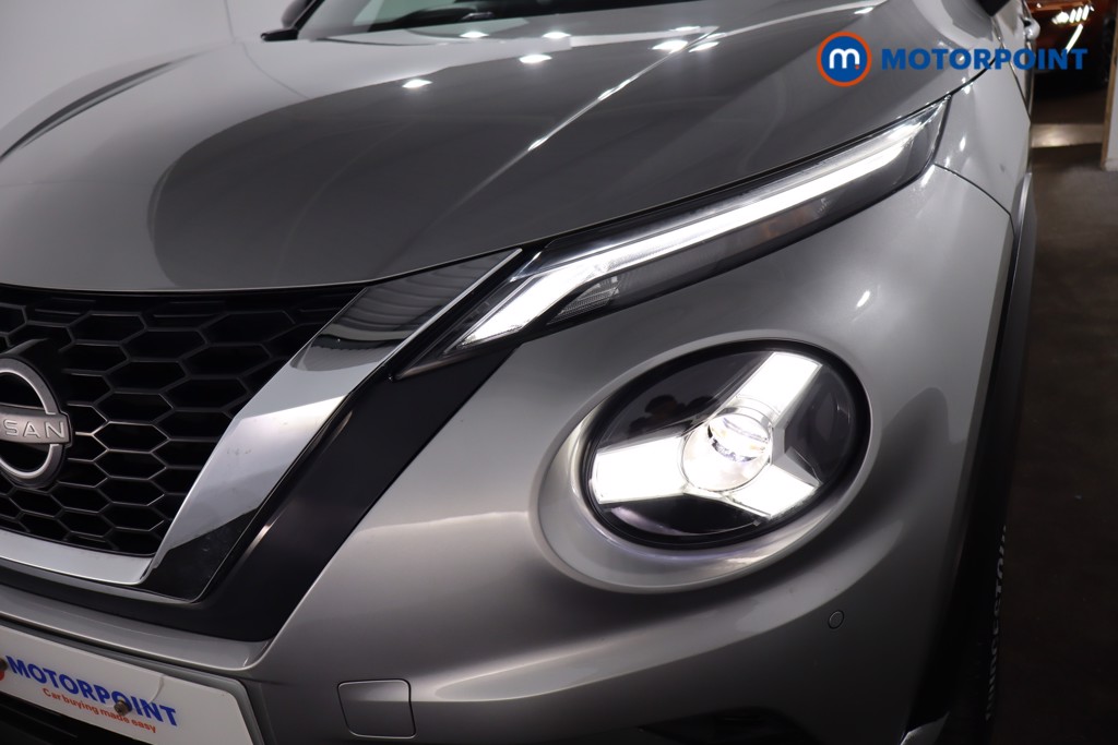 Nissan Juke N-Connecta Automatic Petrol SUV - Stock Number (1602727) - 23rd supplementary image