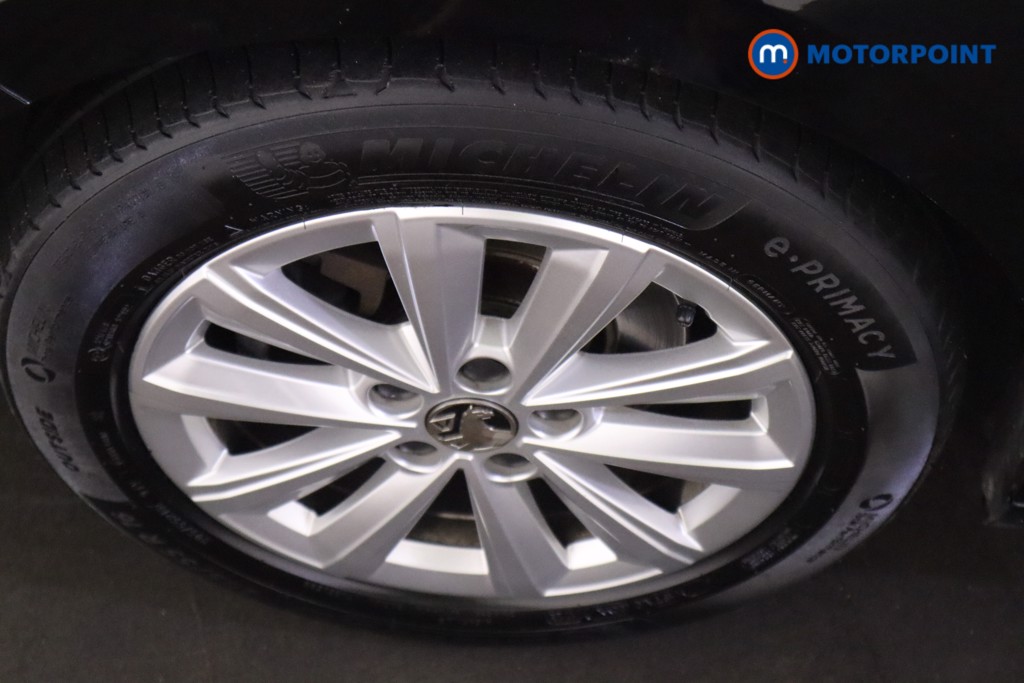 Vauxhall Astra Design Manual Petrol Hatchback - Stock Number (1602755) - 10th supplementary image