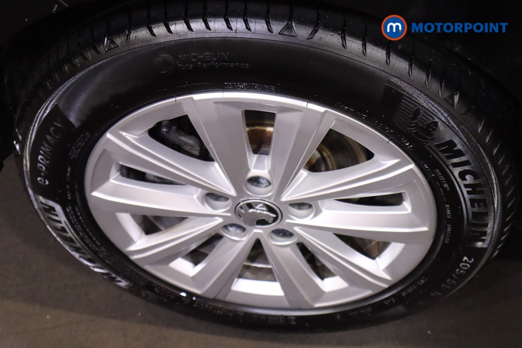 Vauxhall Astra Design Manual Petrol Hatchback - Stock Number (1602755) - 12th supplementary image