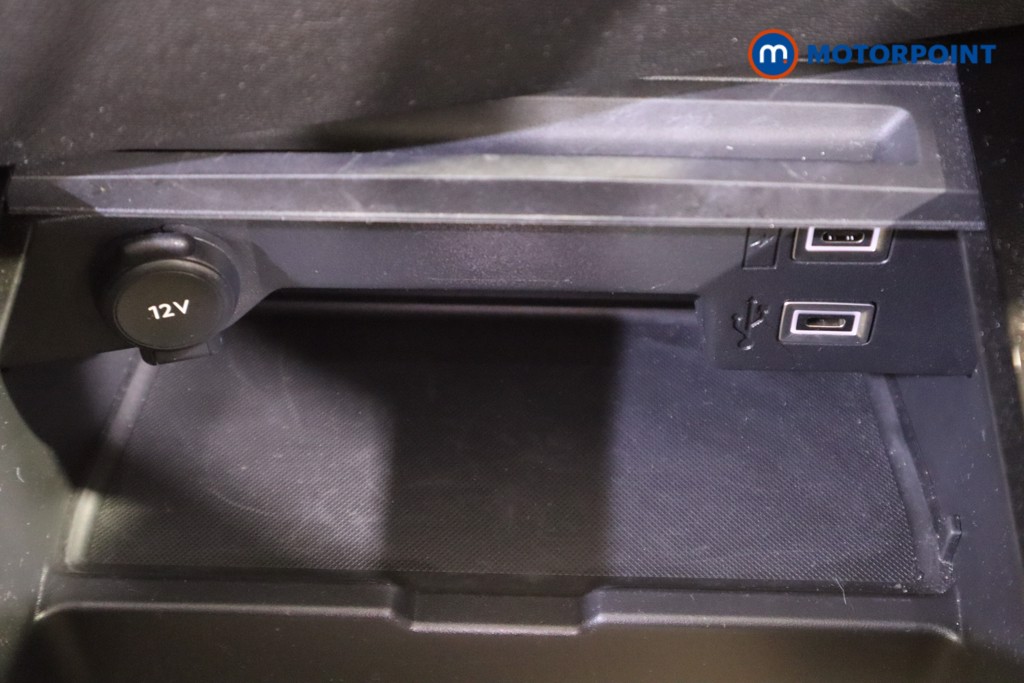 Vauxhall Astra Design Manual Petrol Hatchback - Stock Number (1602755) - 21st supplementary image