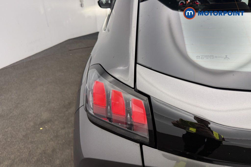 Peugeot 208 Active Premium Manual Petrol Hatchback - Stock Number (1602969) - 9th supplementary image