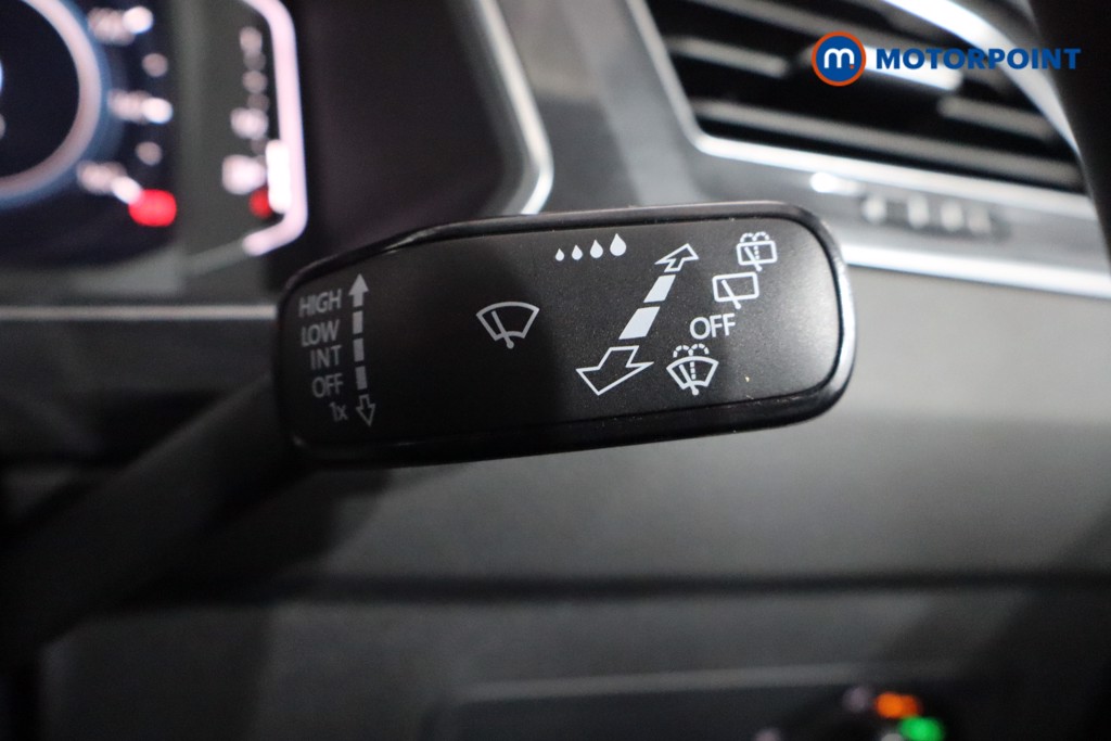 Volkswagen Tiguan R-Line Automatic Petrol Plug-In Hybrid SUV - Stock Number (1602974) - 14th supplementary image
