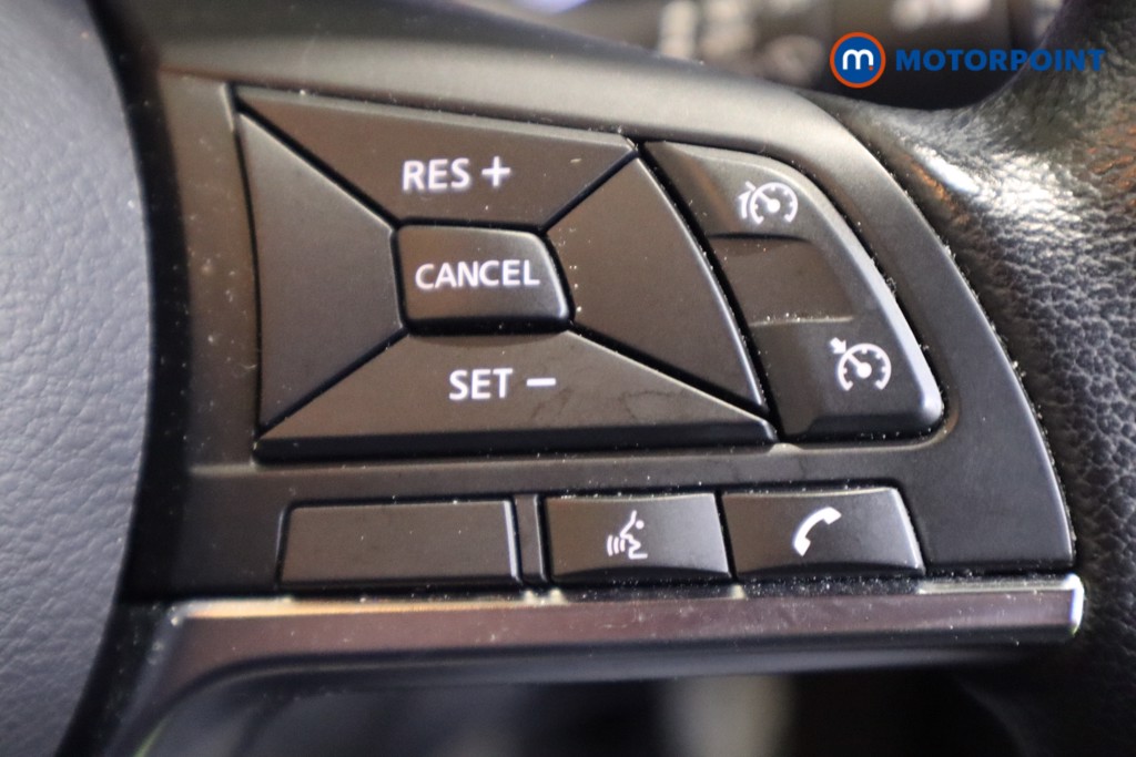 Nissan Juke N-Connecta Manual Petrol SUV - Stock Number (1603117) - 18th supplementary image