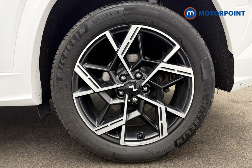 Hyundai Tucson N Line Manual Petrol SUV - Stock Number (1603415) - 42nd supplementary image