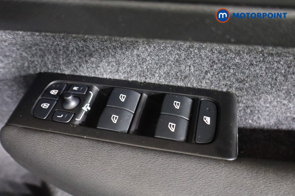 Volvo Xc40 R Design Pro Automatic Petrol Plug-In Hybrid SUV - Stock Number (1527785) - 5th supplementary image