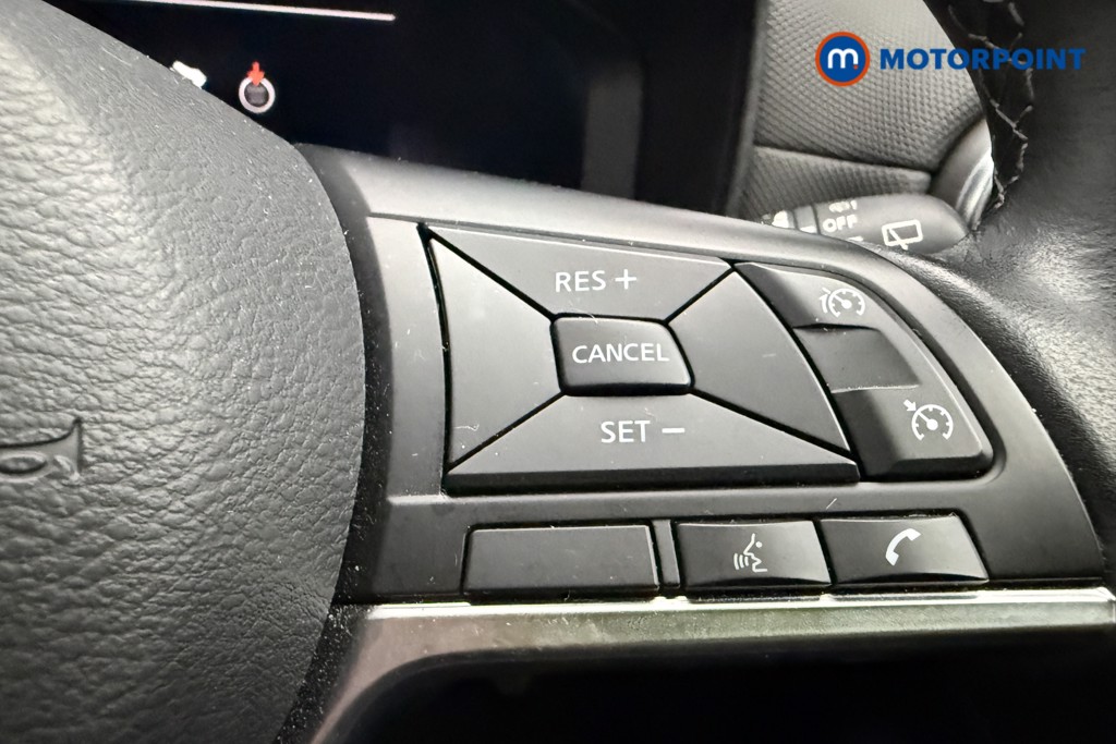 Nissan Juke N-Connecta Manual Petrol SUV - Stock Number (1553964) - 16th supplementary image