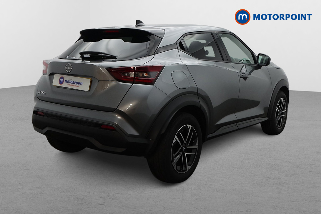 Nissan Juke N-Connecta Manual Petrol SUV - Stock Number (1553964) - Drivers side rear corner