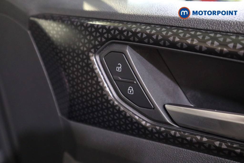 Volkswagen T-Cross SEL Manual Petrol SUV - Stock Number (1579949) - 10th supplementary image