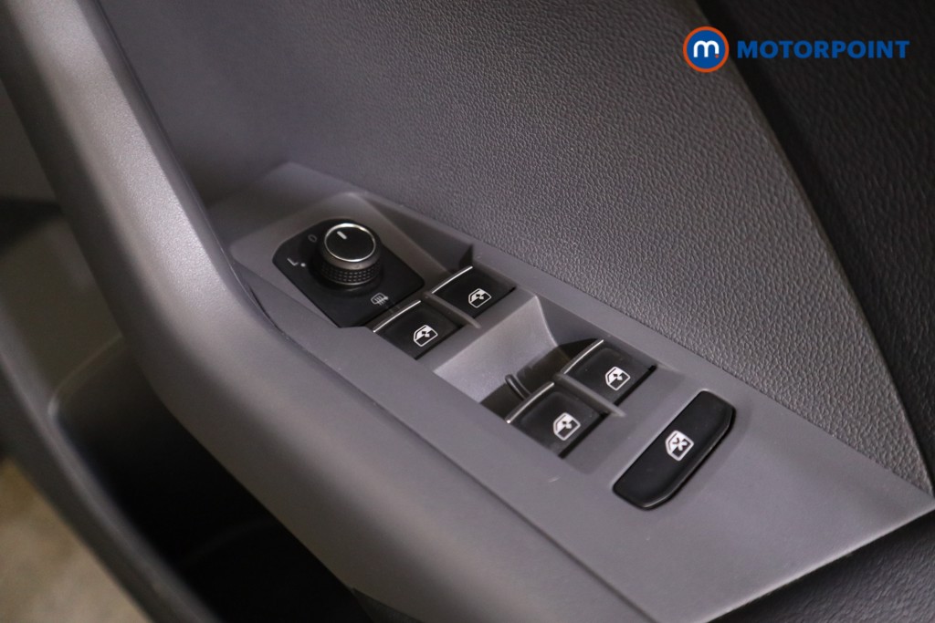 Volkswagen T-Cross SEL Manual Petrol SUV - Stock Number (1579949) - 11th supplementary image