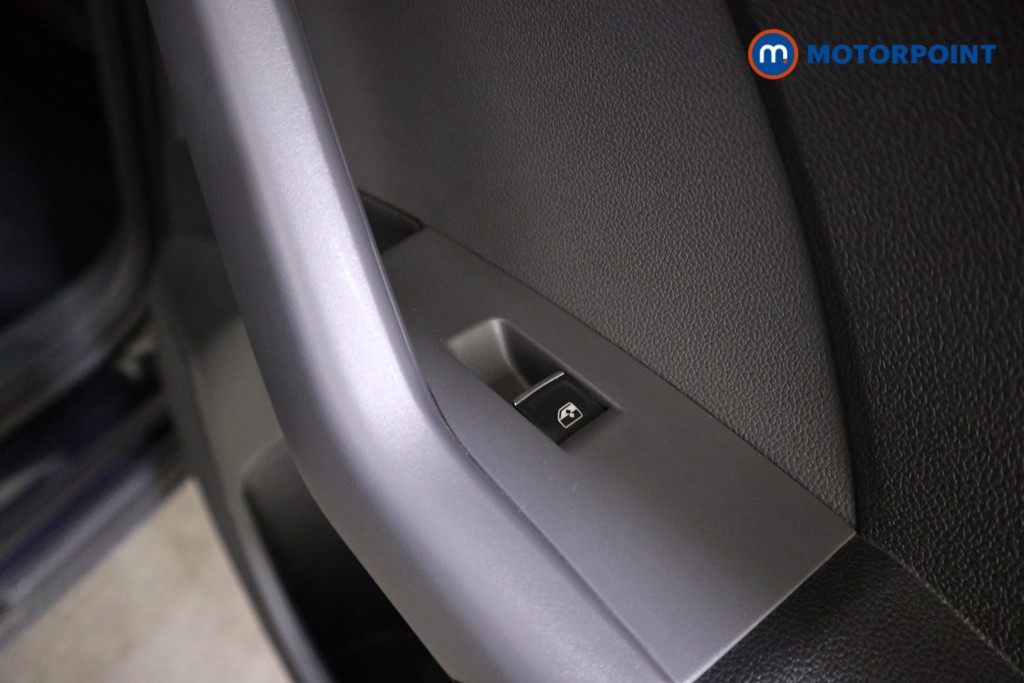 Volkswagen T-Cross SEL Manual Petrol SUV - Stock Number (1579949) - 16th supplementary image