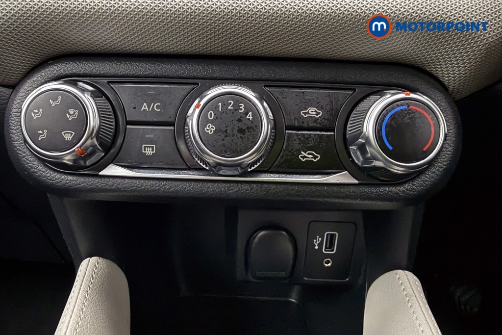 Nissan Micra Acenta Manual Diesel Hatchback - Stock Number (1586297) - 14th supplementary image