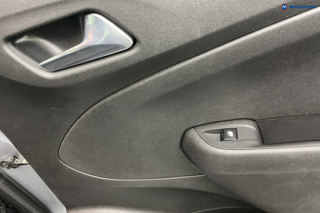 Vauxhall Crossland Ultimate Manual Diesel SUV - Stock Number (1590674) - 24th supplementary image