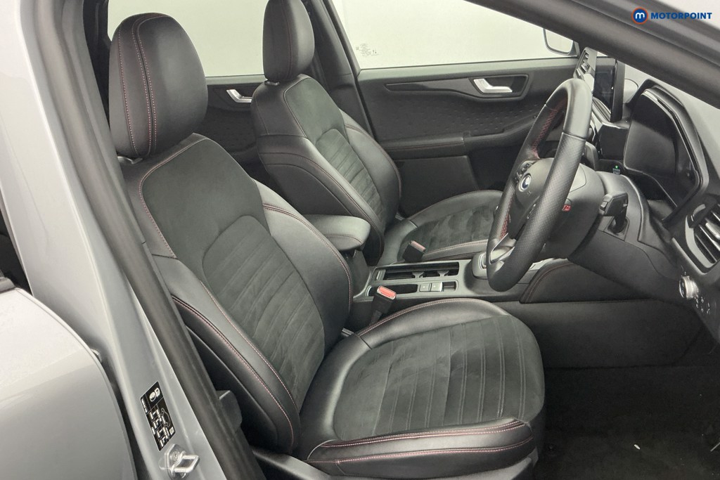 Ford Kuga St-Line Edition Manual Petrol SUV - Stock Number (1590979) - 6th supplementary image