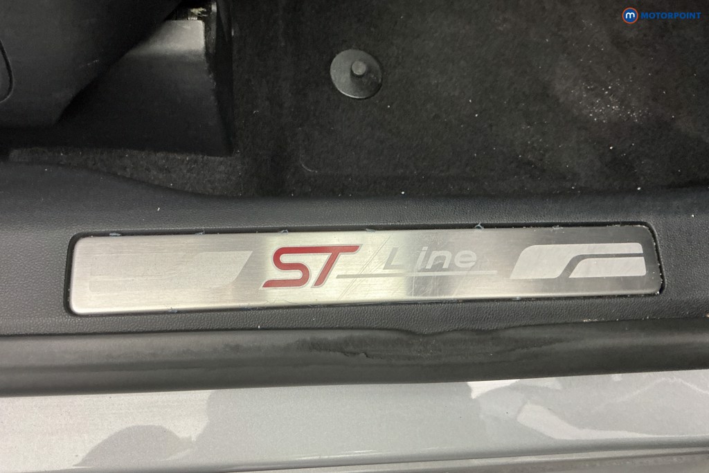 Ford Kuga St-Line Edition Manual Petrol SUV - Stock Number (1590979) - 13th supplementary image