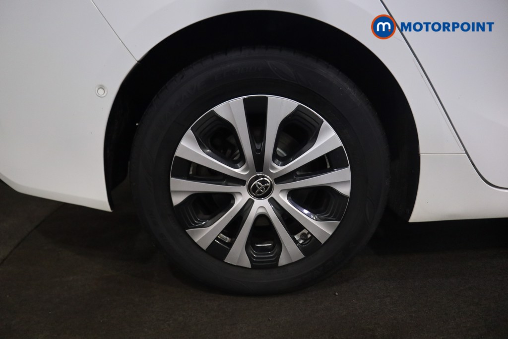 Toyota Prius Excel Automatic Petrol-Electric Hybrid Hatchback - Stock Number (1593528) - 12th supplementary image