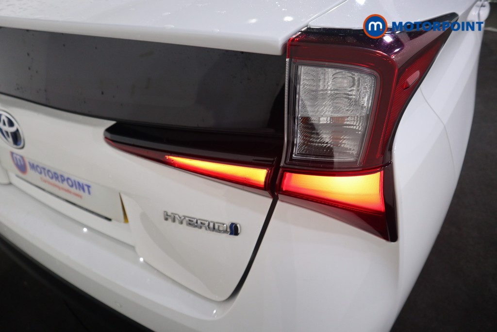 Toyota Prius Excel Automatic Petrol-Electric Hybrid Hatchback - Stock Number (1593528) - 18th supplementary image