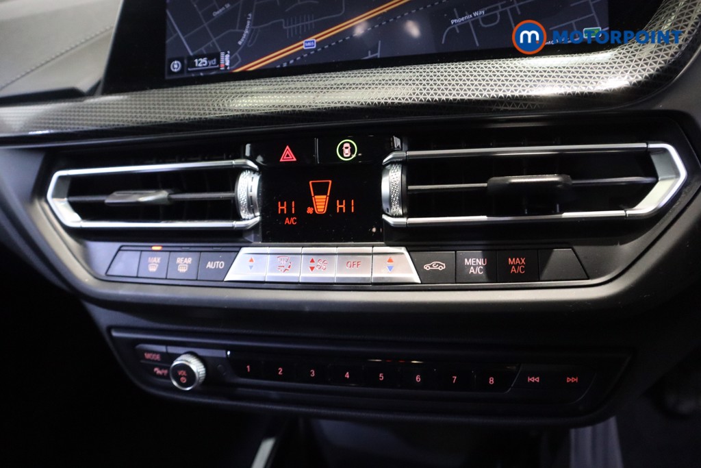 BMW 2 Series Sport Manual Petrol Saloon - Stock Number (1594157) - 5th supplementary image