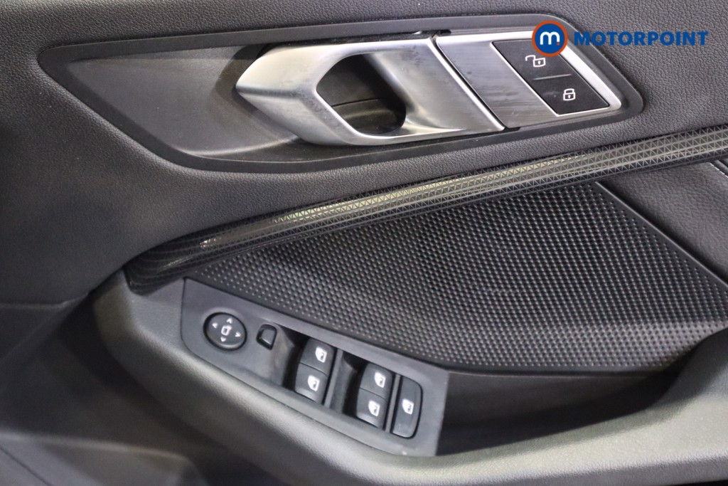 BMW 2 Series Sport Manual Petrol Saloon - Stock Number (1594157) - 10th supplementary image