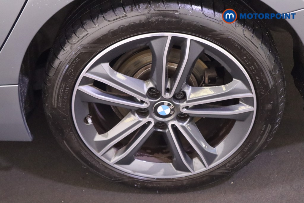 BMW 2 Series Sport Manual Petrol Saloon - Stock Number (1594157) - 22nd supplementary image