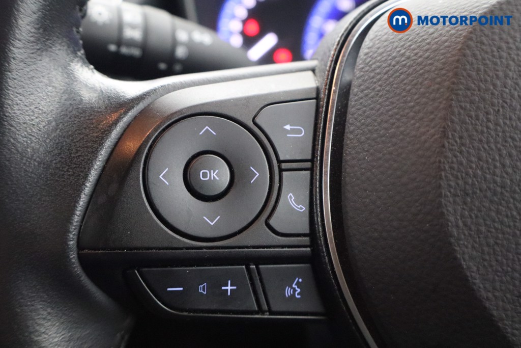 Toyota Corolla Design Automatic Petrol-Electric Hybrid Estate - Stock Number (1595473) - 3rd supplementary image