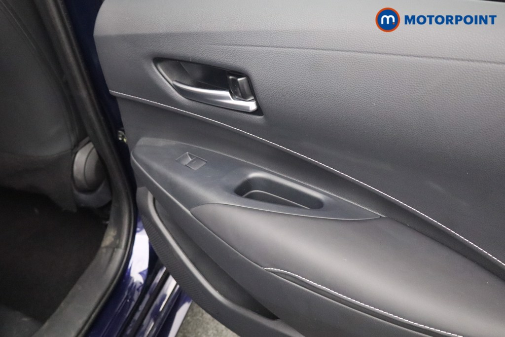 Toyota Corolla Design Automatic Petrol-Electric Hybrid Estate - Stock Number (1595473) - 12th supplementary image